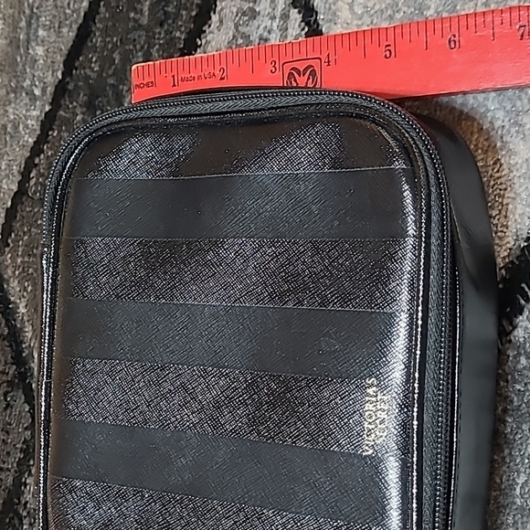 Victoria Secret Signature Black Stripes Make-up Case & Small Pouch - Picture 5 of 16